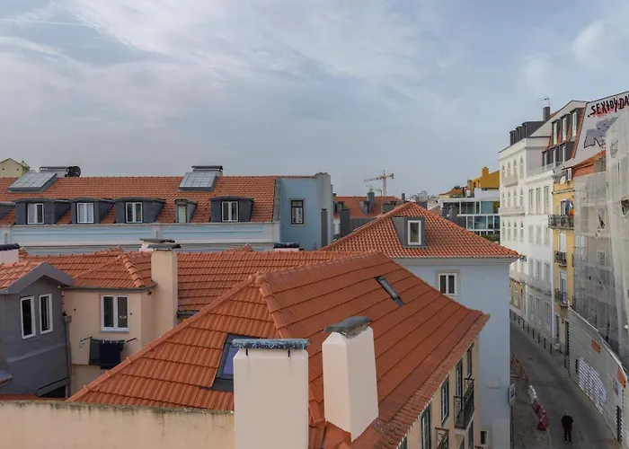 Vintage With Castle View Apartment By Lovelystay